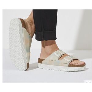 Birkenstock Women's Sandals - Cream and White